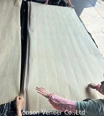 0.25-0.4mm ضخامت White Oak Veneer Splicing Sequential دانه های مستقیم